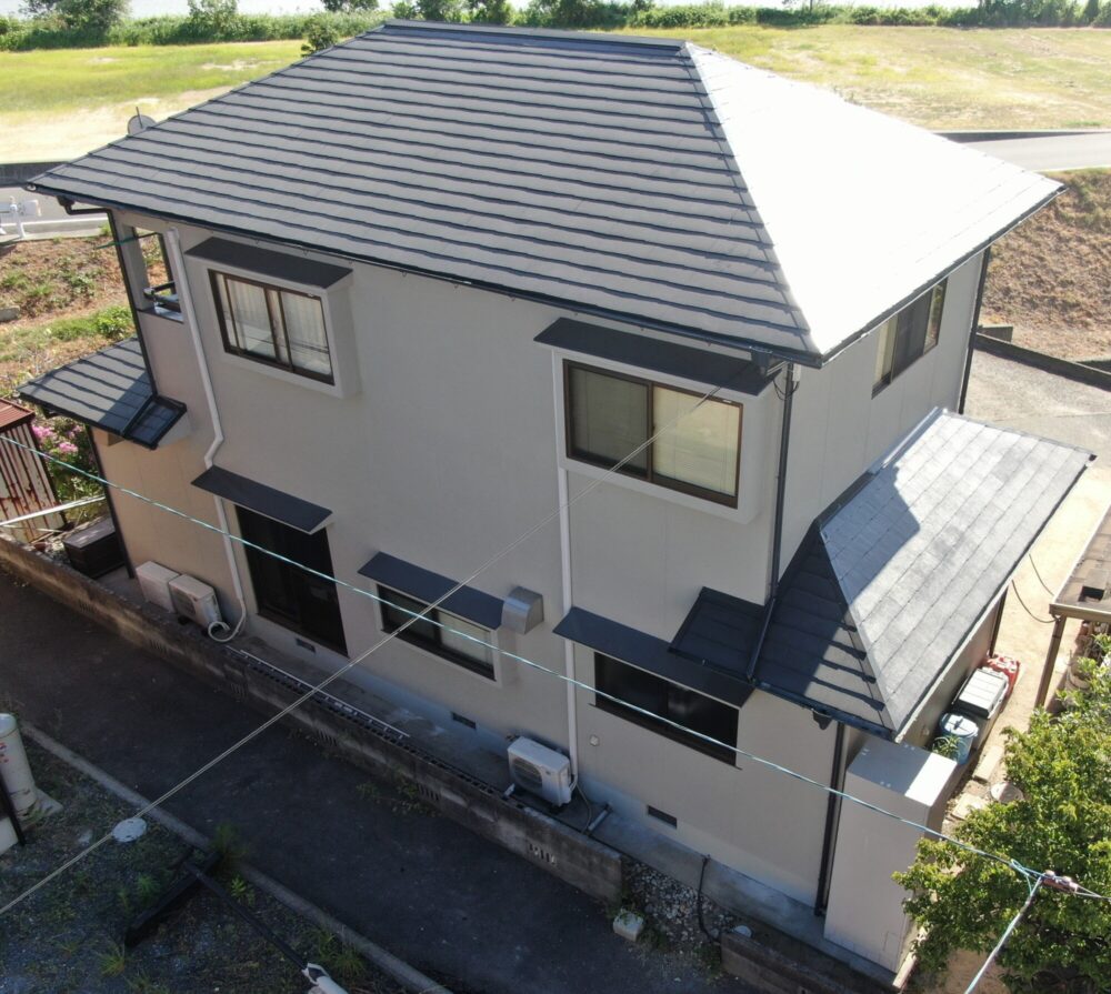 屋根足場が必要な屋根ってどんな屋根?屋根勾配についても説明します!|現場ブログ|岡山市の雨漏り補修、屋根工事、屋根修理、屋根カバーは屋根 ...