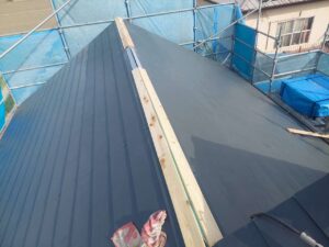 屋根カバー工法工事
