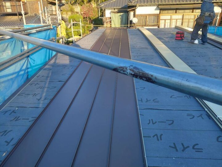 金属屋根取り付け