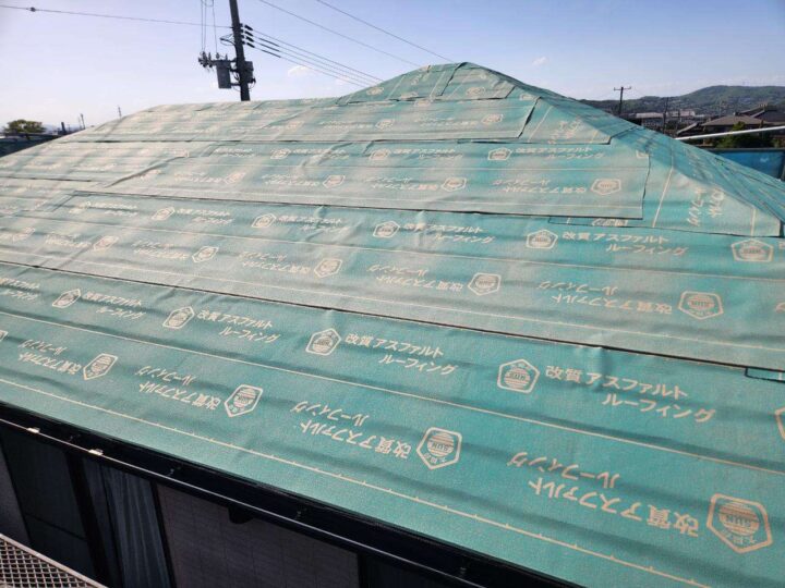 防水シート張り