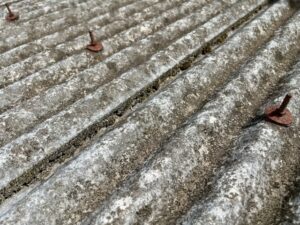 アスベスト含有屋根材